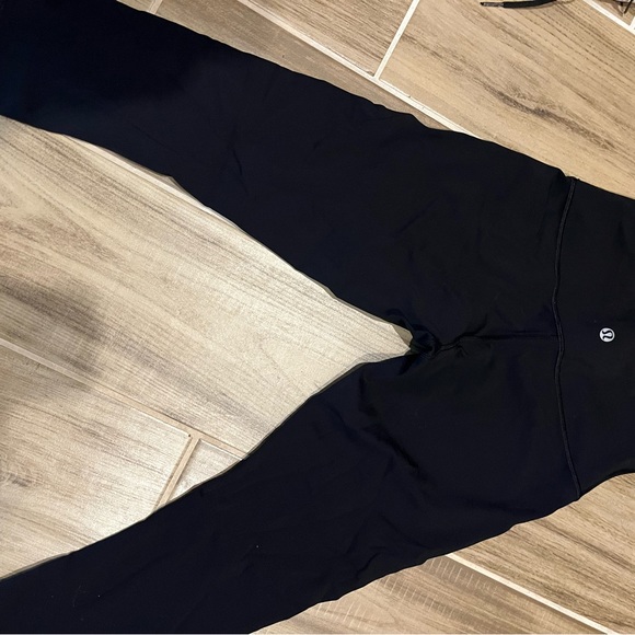 Lululemon Capri legging - Picture 2 of 3
